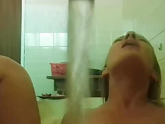 Getting an climax from the tap water running on my cunt