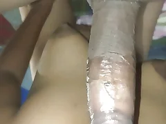 Sri Lankan Xxx vagina ravaging of dusky Indian female with her fellow buddy in his guest house.